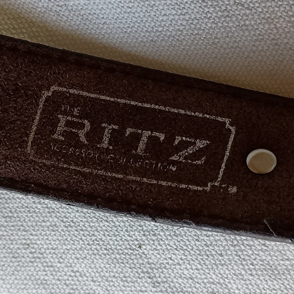 Vintage The Ritz Silver Buckle Brown Leather Belt_ Large